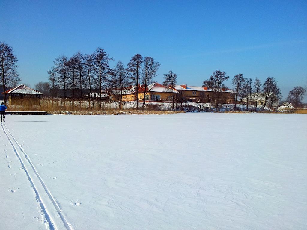 Hotel Sypniewo Margonin Exterior photo
